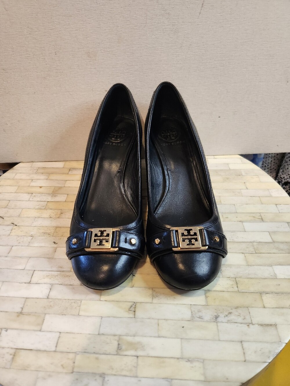 Tory Burch Ambrose Wedge Pumps size 8